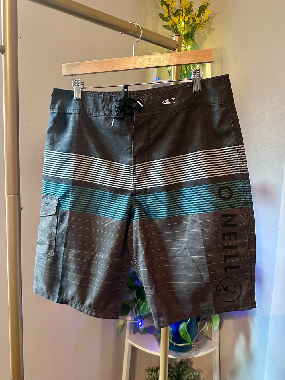 O'Neill Black Boardshorts with Teal & White Stripes NWOT